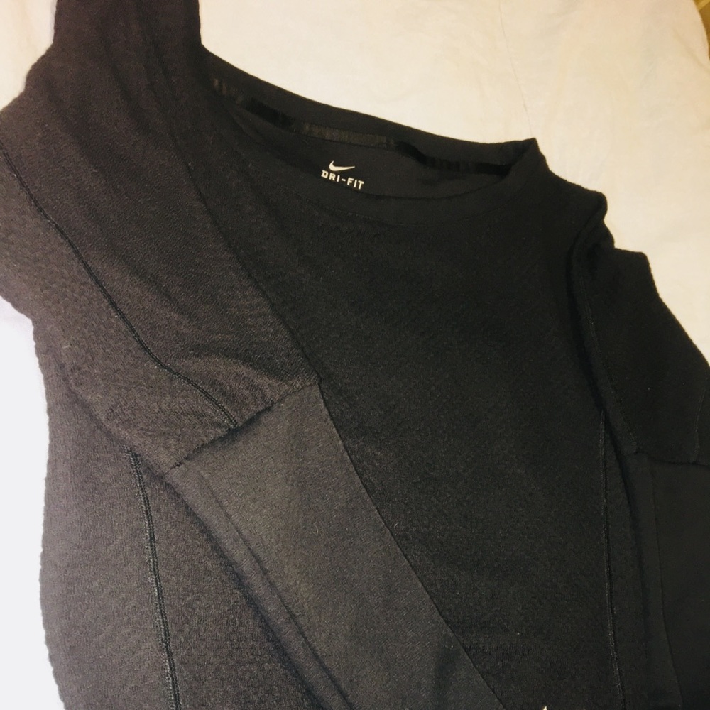 Nike Dri-Fit Sweater